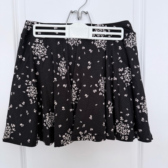 Toad&Co Floral Skort - Picture 3 of 6
